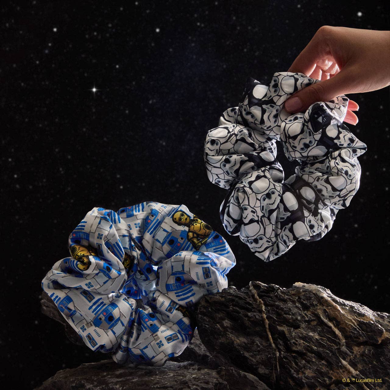 Star Wars & Kitsch Pillow Scrunchies in Satin - R2-D2 & Stormtroopers