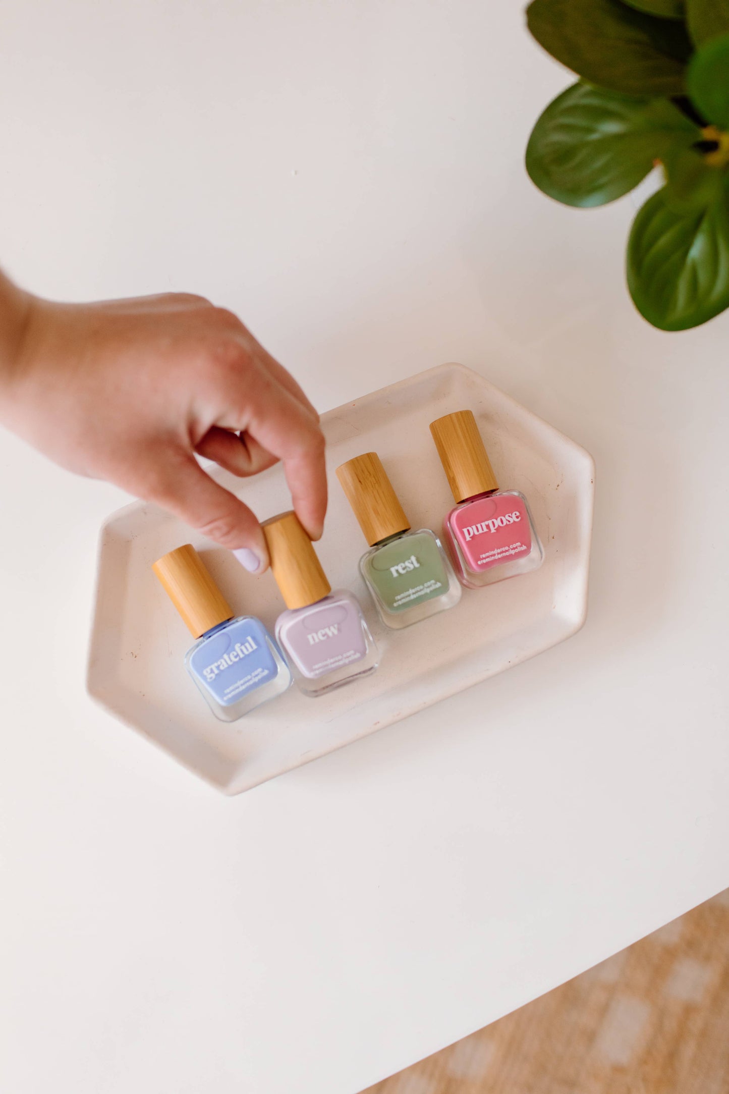 Reminder Nail Polish — Rest