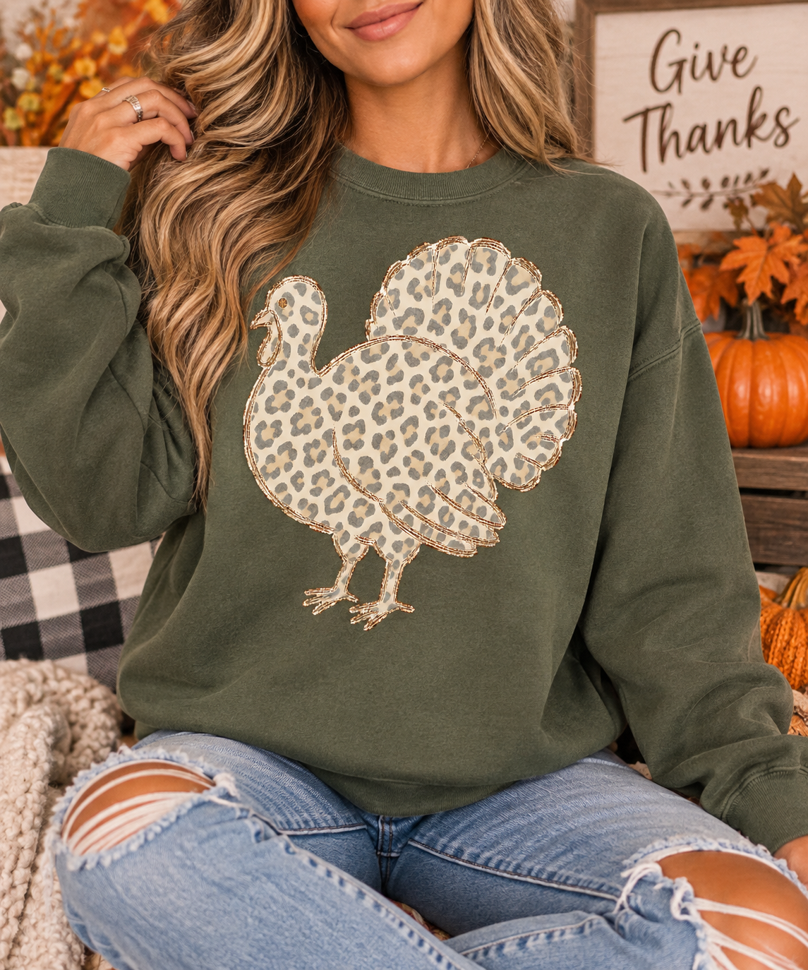 Leopard Print Turkey Graphic Tee – Thanksgiving