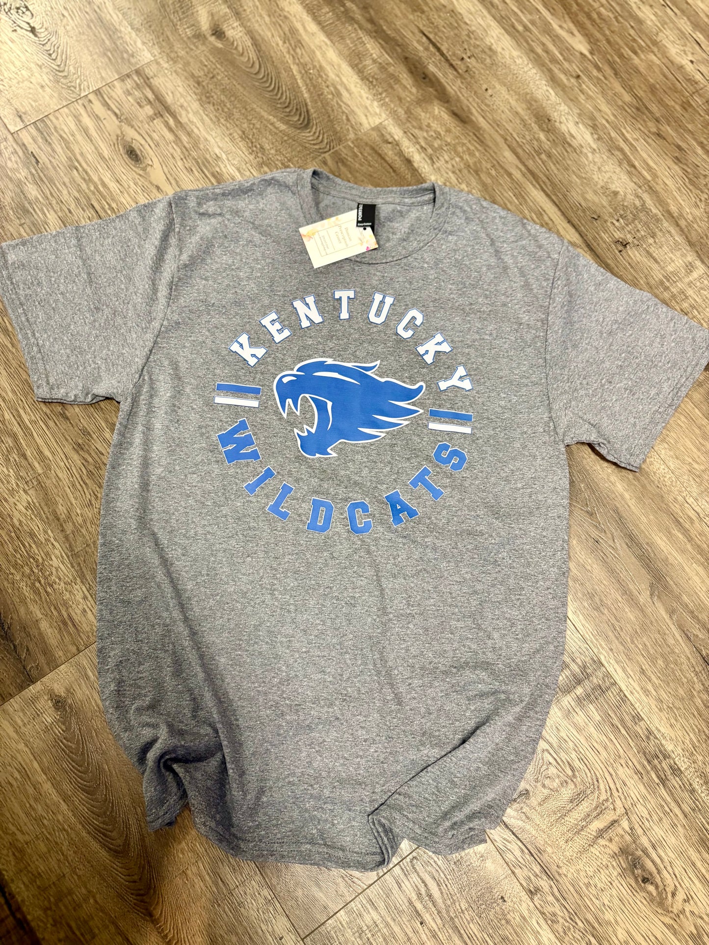 Kentucky Wildcats Crest Graphic Tee