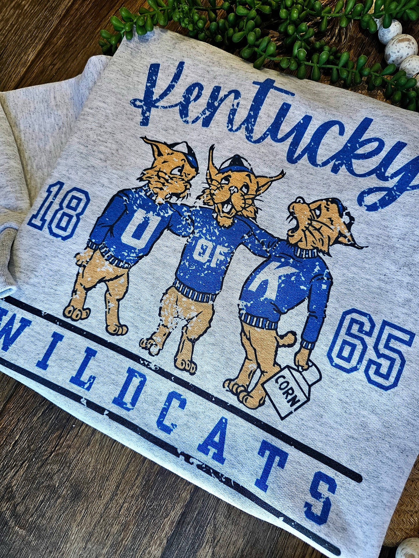 Vintage Kentucky Wildcats Sweatshirt