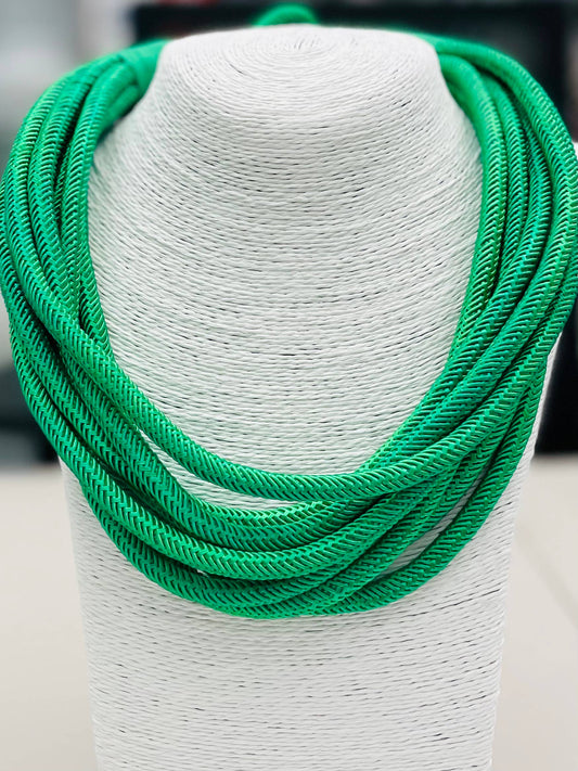 Slub 8-Strand Necklace in Kelly Green