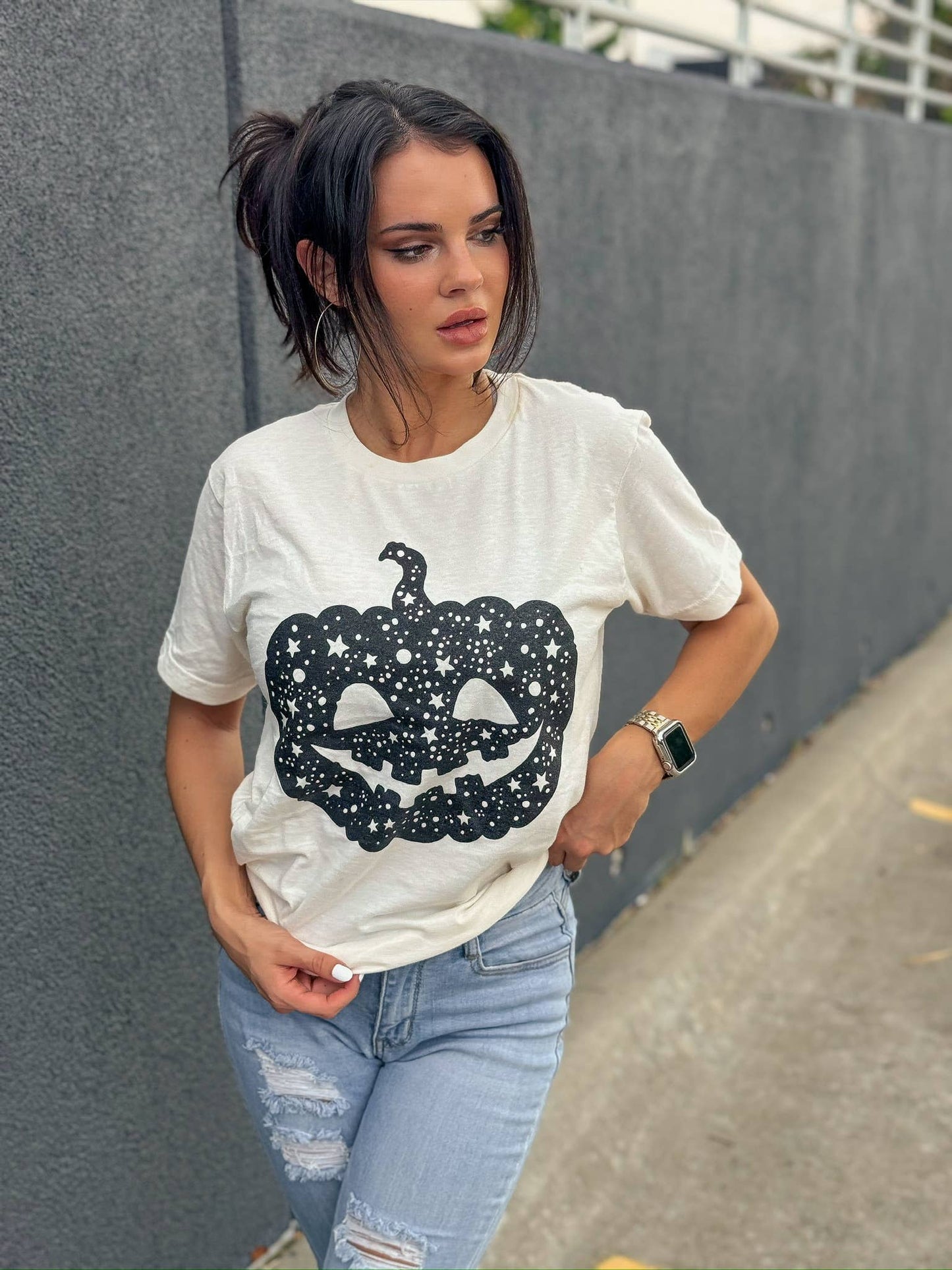 Black Pumpkin Vintage White Short Sleeve Tee