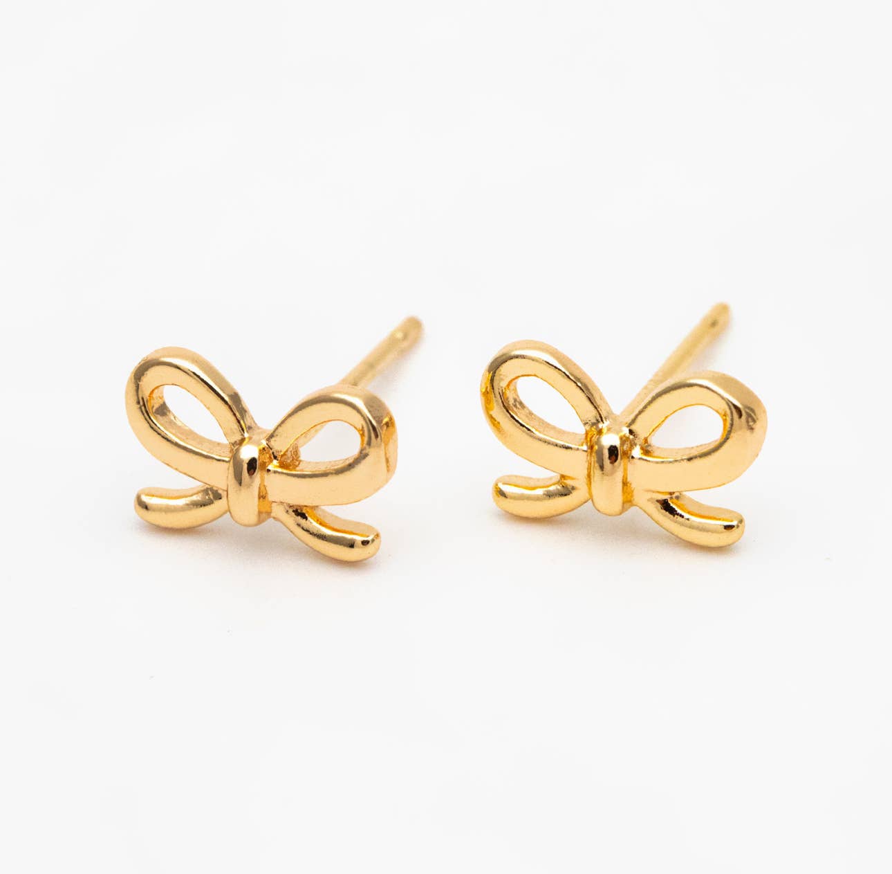 Lela bow 18k gold plated stud earrings dainty