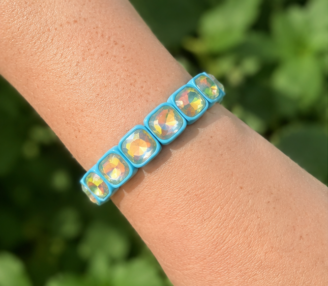 Taylor Elliott Stretch Gemstone Bracelet | Assorted Colors