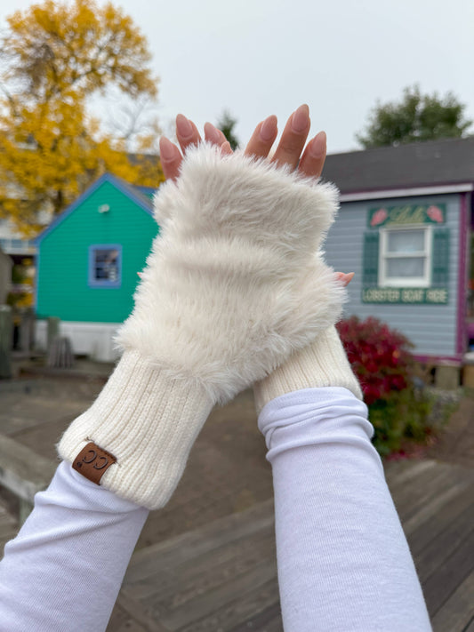 Faux Fur Fingerless C.C Glove