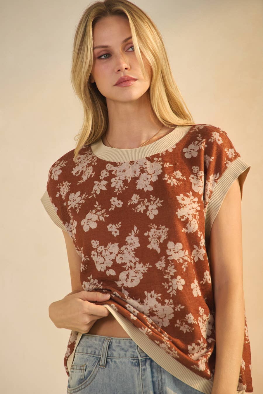 Oddi Floral Jacquard Knit Top