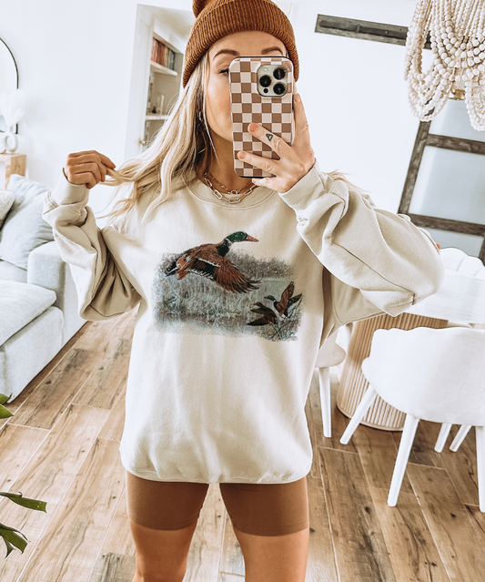 Retro Duck Scene Cream Sweatshirt