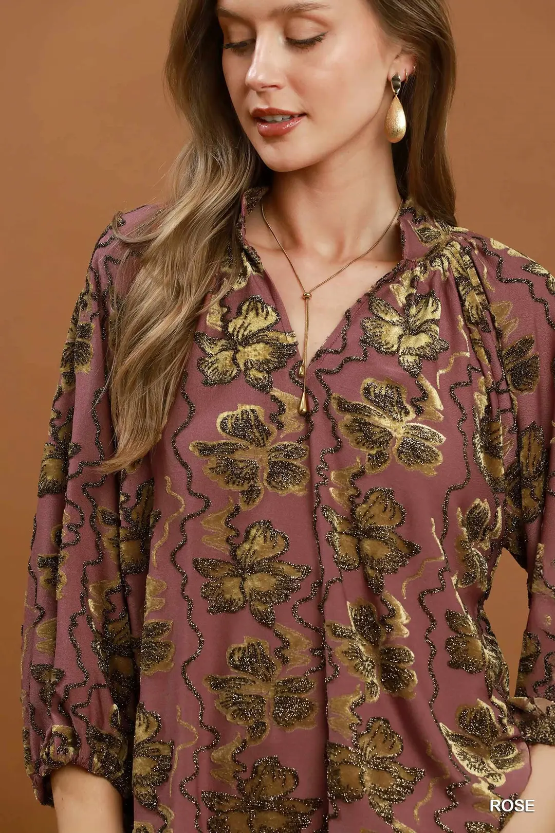 Umgee metallic velvet floral split neck blouse, back view