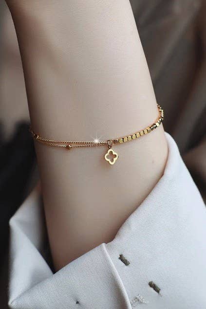 Gold Clover Charm  Bracelet