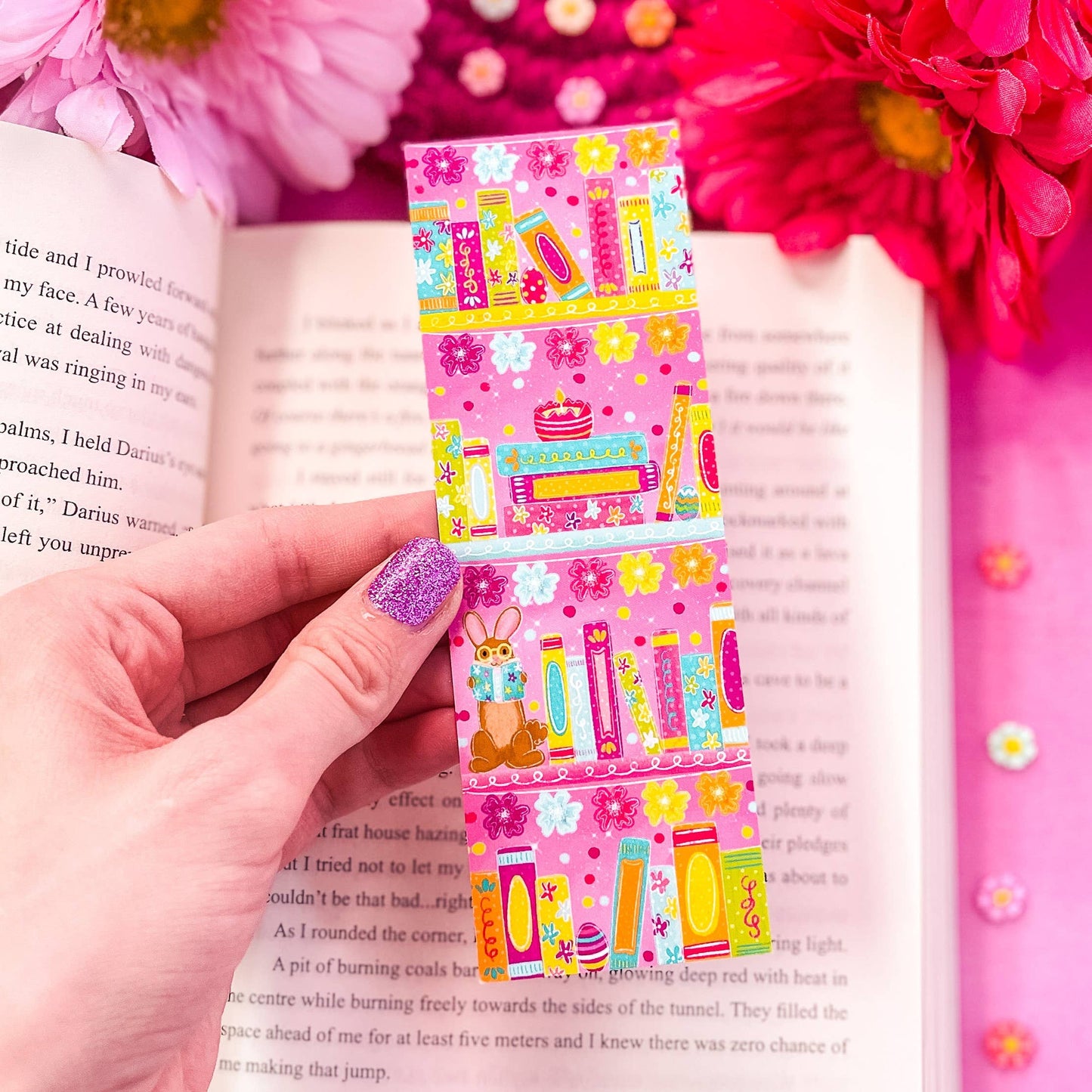 Spring Bookshelf Bookmark