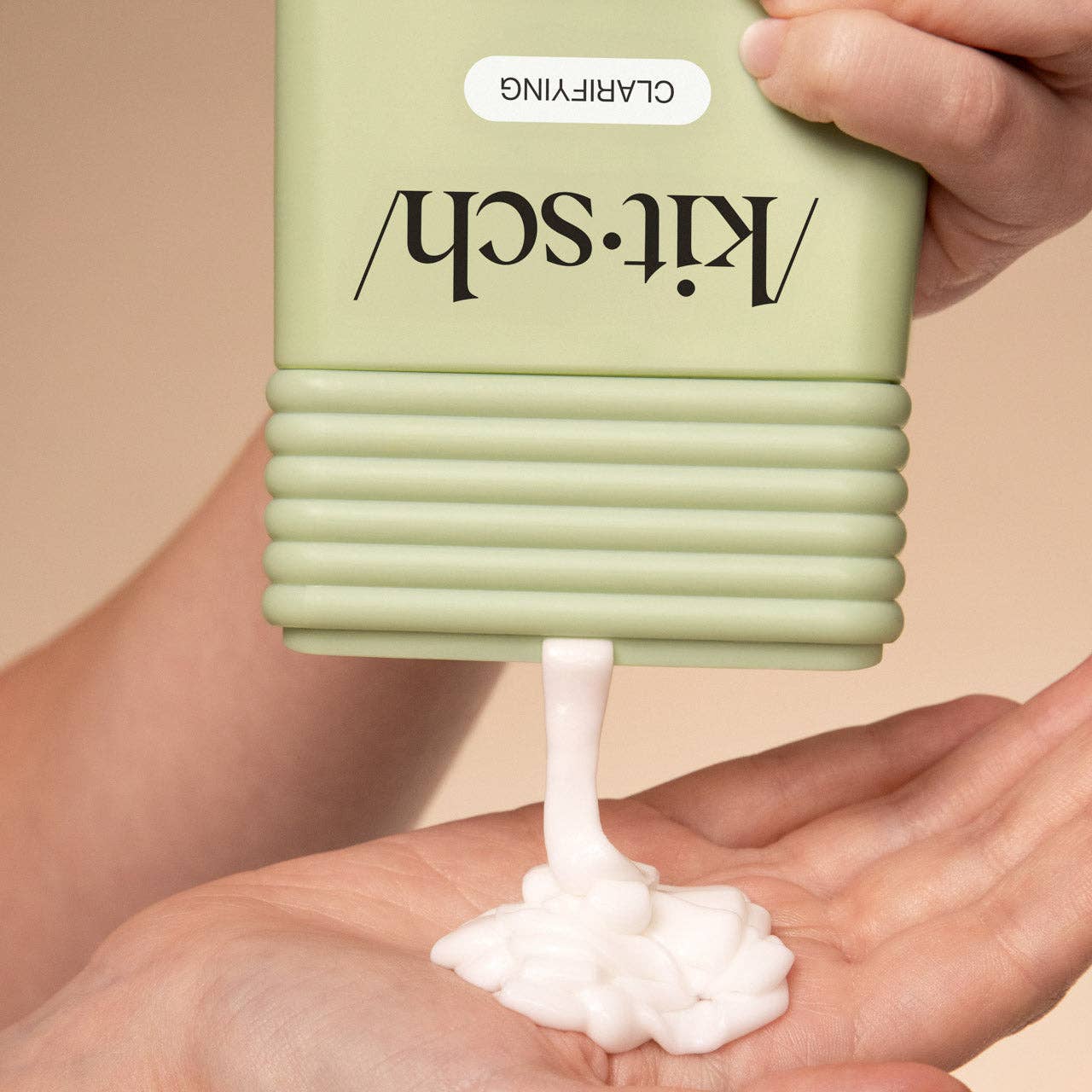 Kitsch Clarifying Tea Tree & Mint Liquid Conditioner