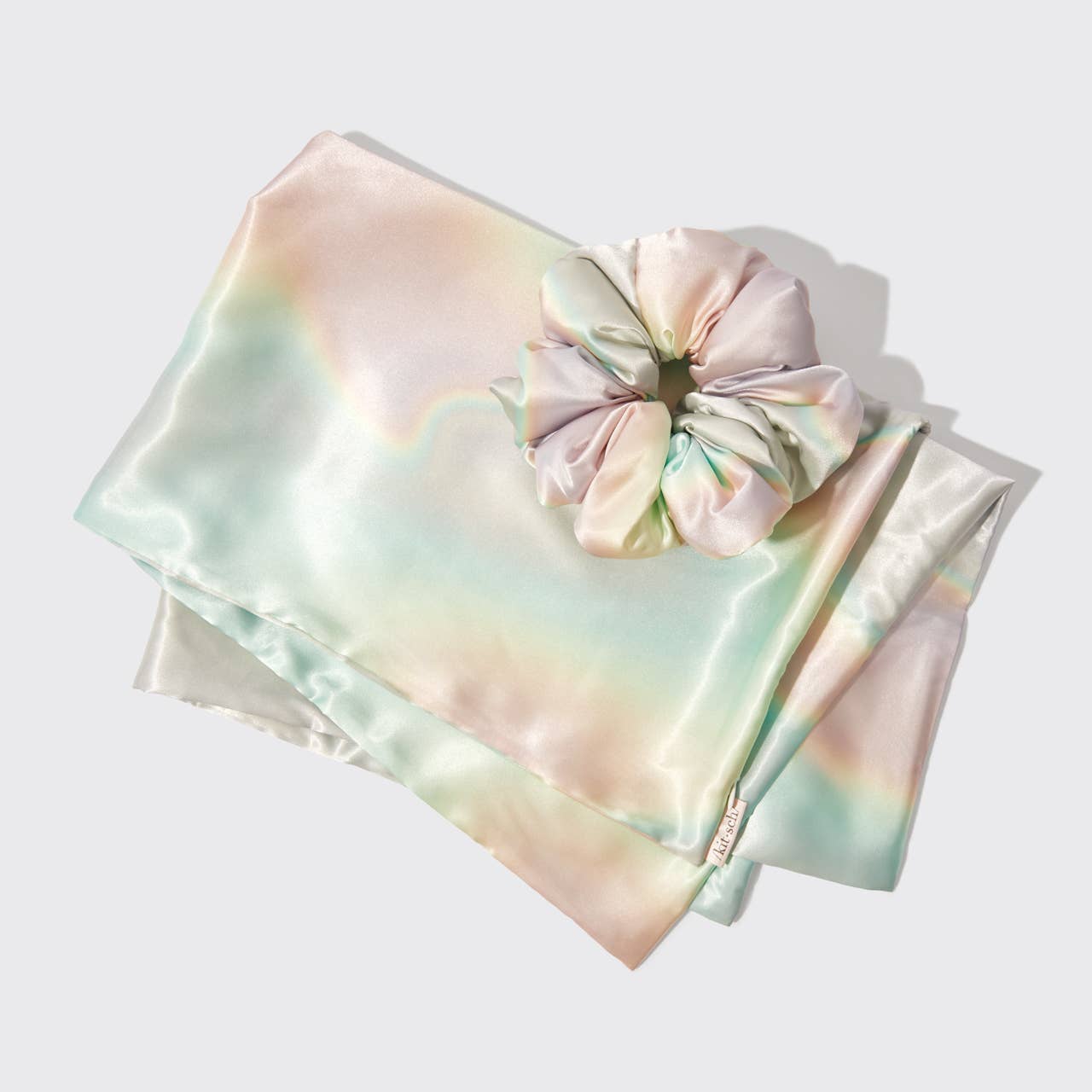 Kitsch Aura Holiday Satin Pillowcase and Pillow Scrunchie