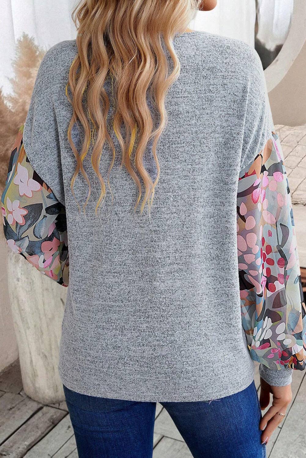 Gray Floral Lantern Sleeve Top