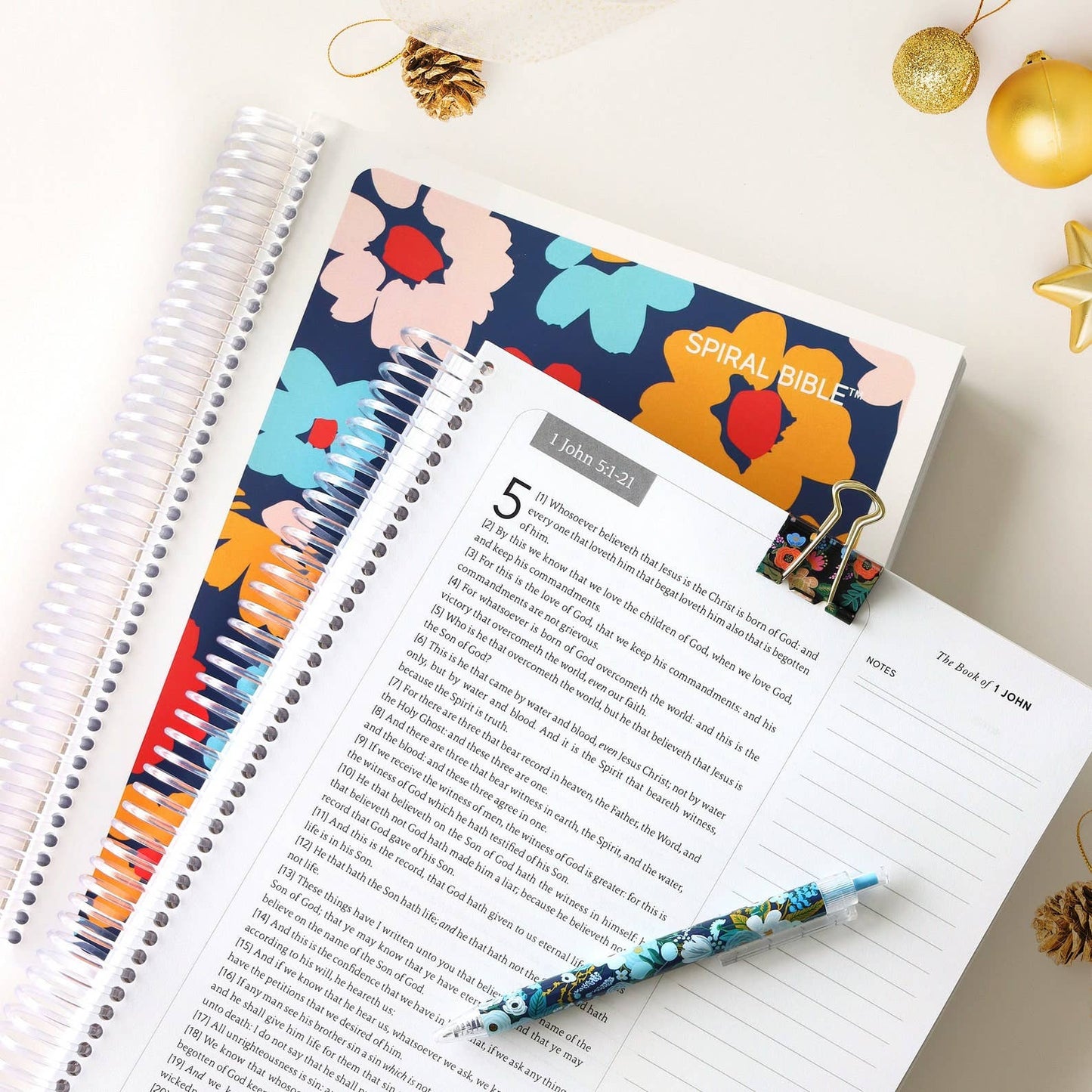 Spiral Bible - KJV Floral New Testament