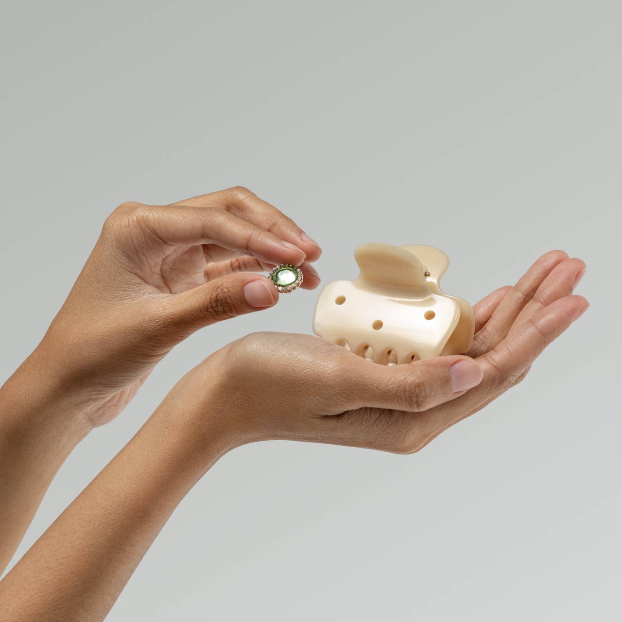 KitschPop Cloud Clip 7pc Set Vintage - Pearlized Cream