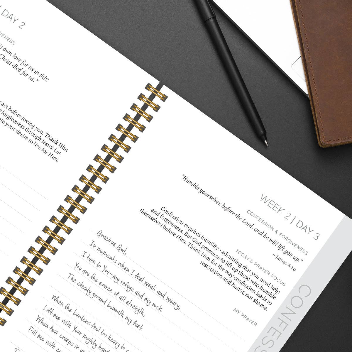 Spiral Bible A Year In Prayer: A Journey of Daily Prayer and Reflection