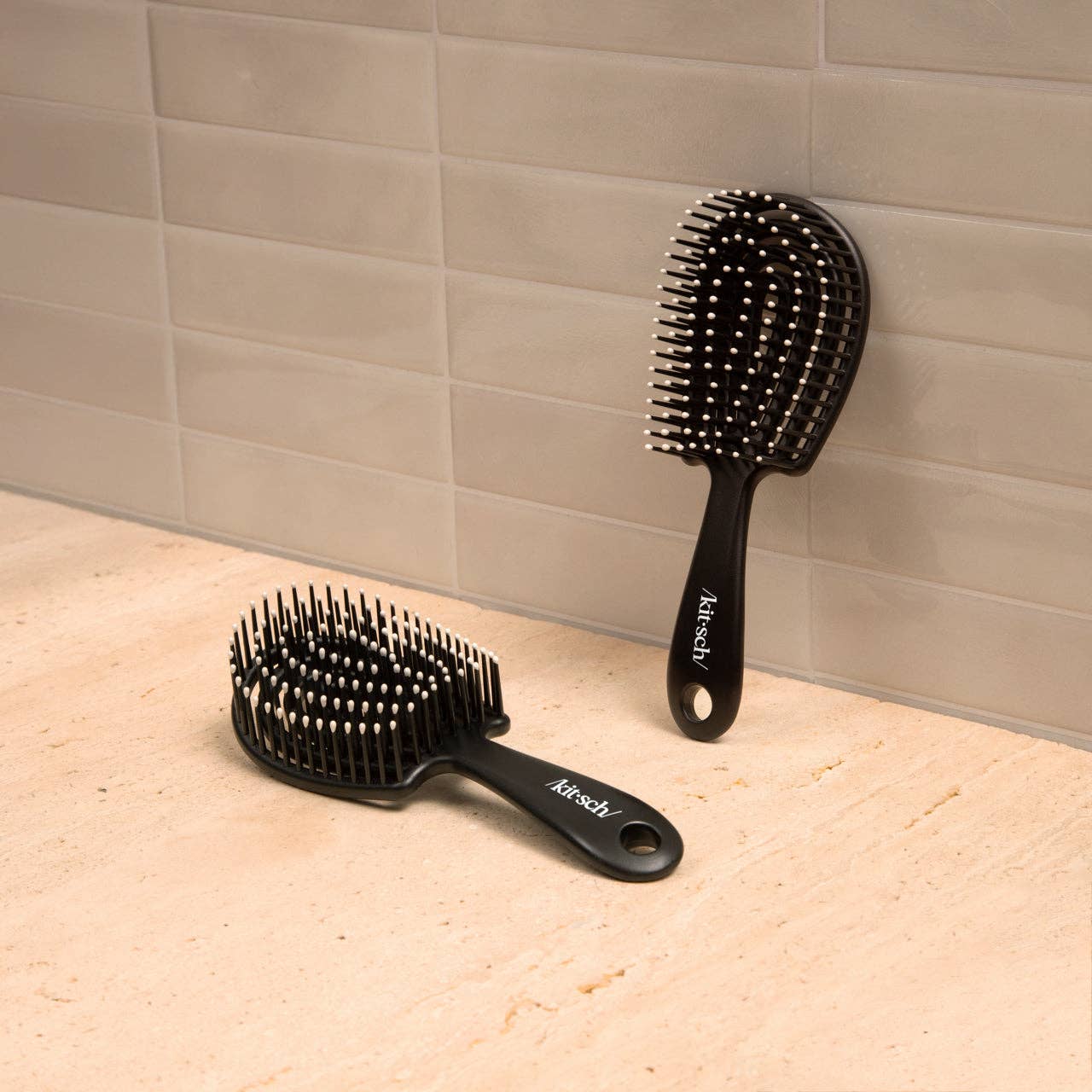 Kitsch Mini Black Detangling Flexi Brush