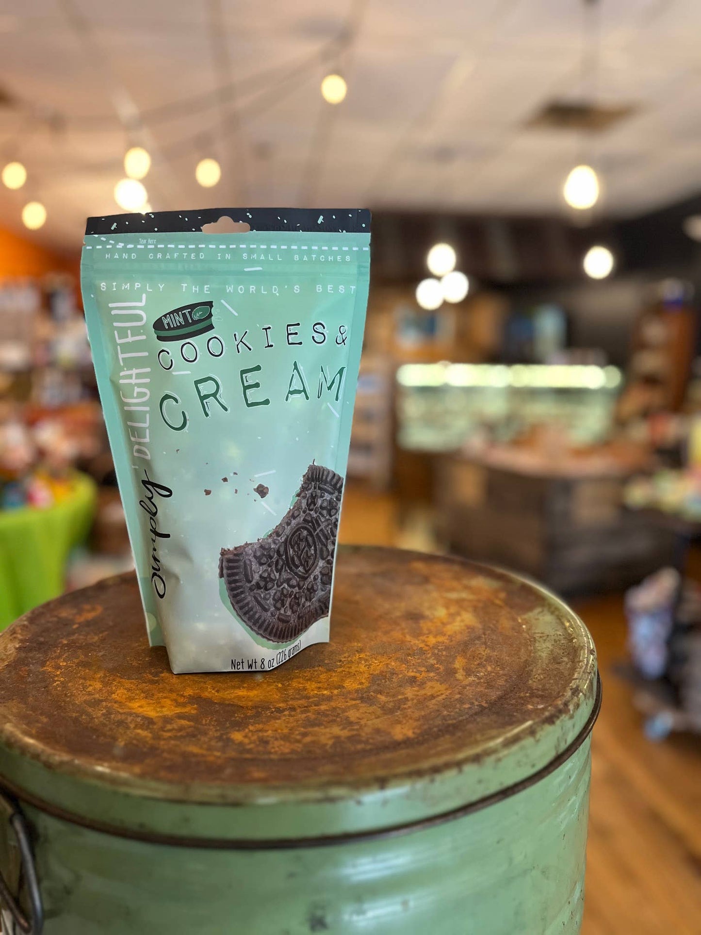 Simply Delightful Mint Cookies and Cream Popcorn