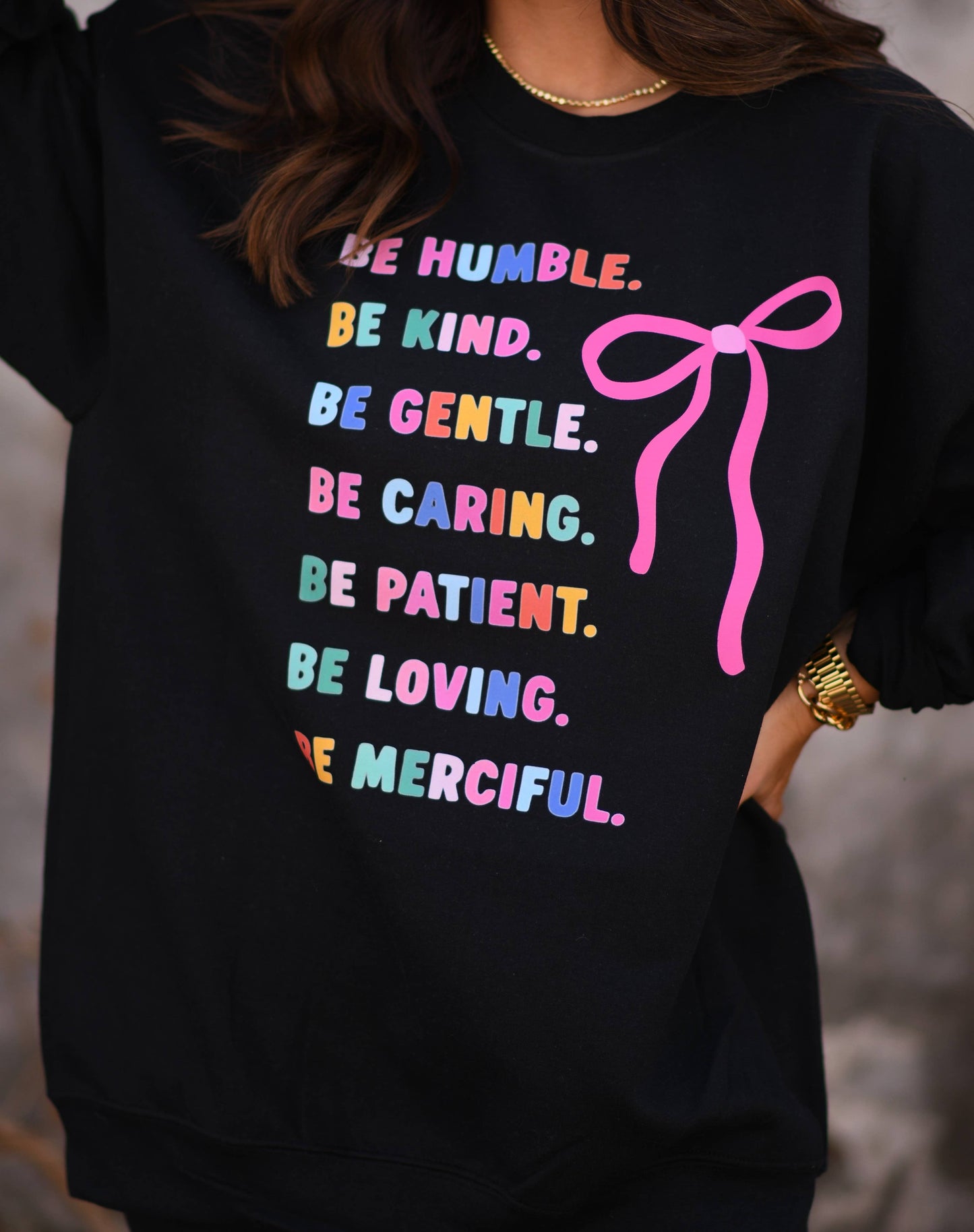 Inspirational Be Kind Sweatshirt – Black Graphic Crewneck