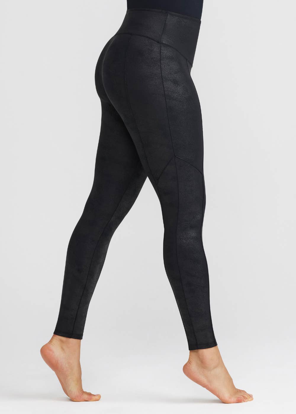 Yummie Stretch and Shine Faux Leather Shaping Legging